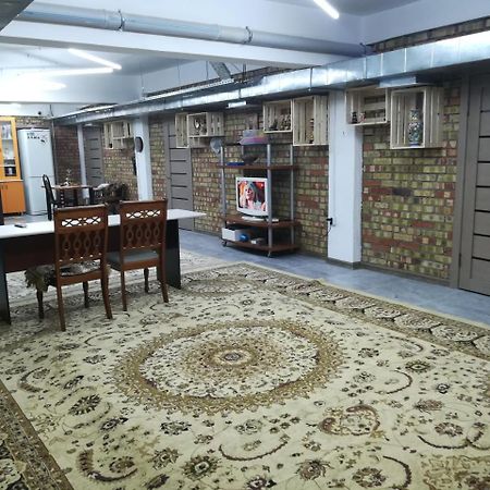 Family Hostel Алматы Экстерьер фото