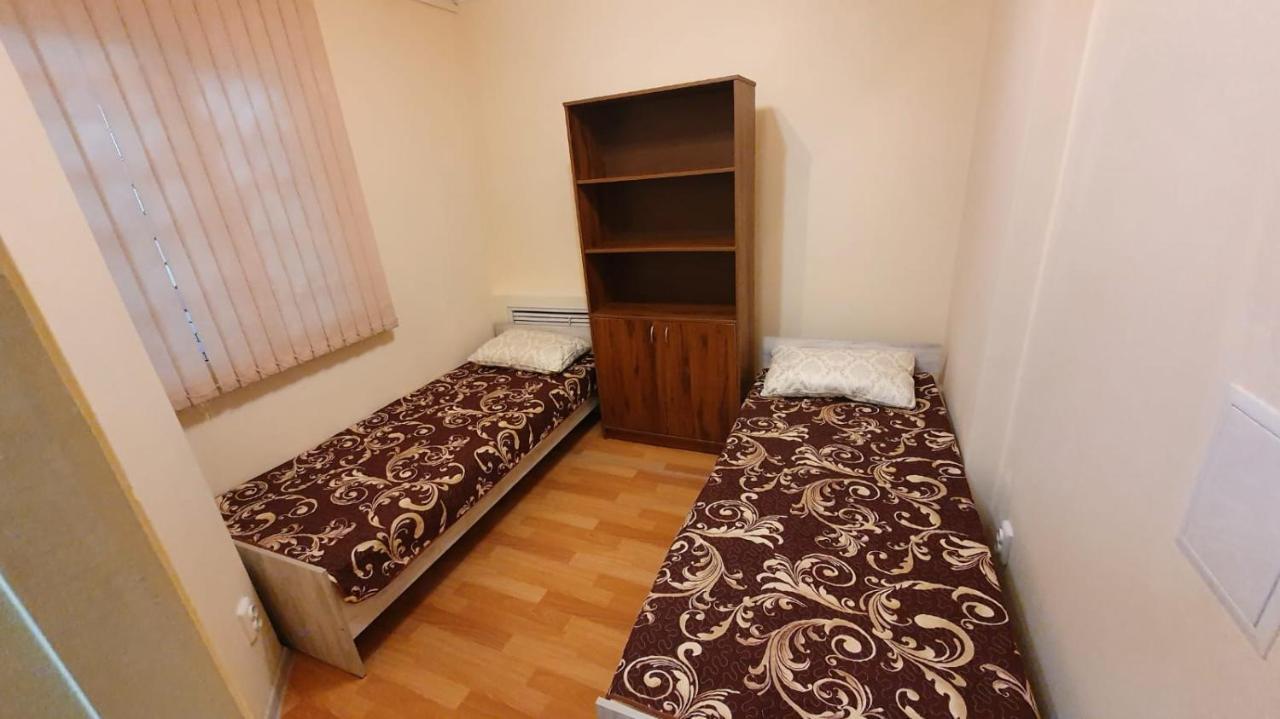 Family Hostel Алматы Экстерьер фото